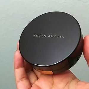 Kevyn Aucoin Gossamer Loose Powder